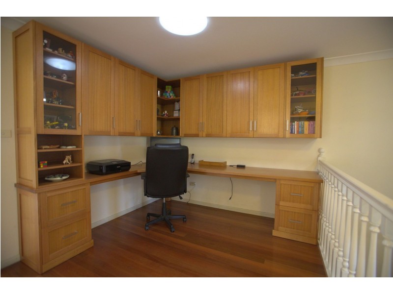 7 Charlton Dr, Liberty Grove NSW 2138