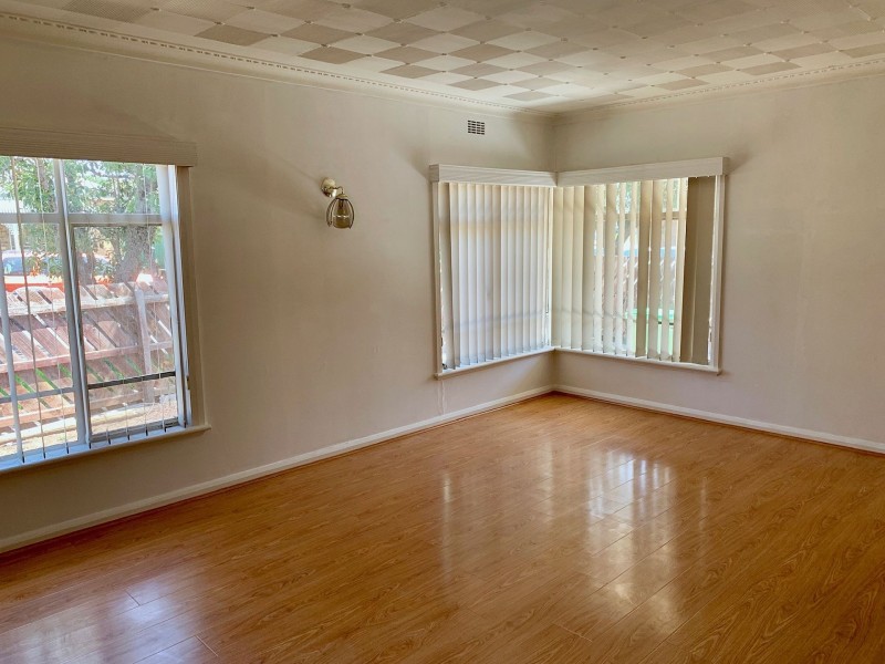 27 Oxford St, West Footscray VIC 3012