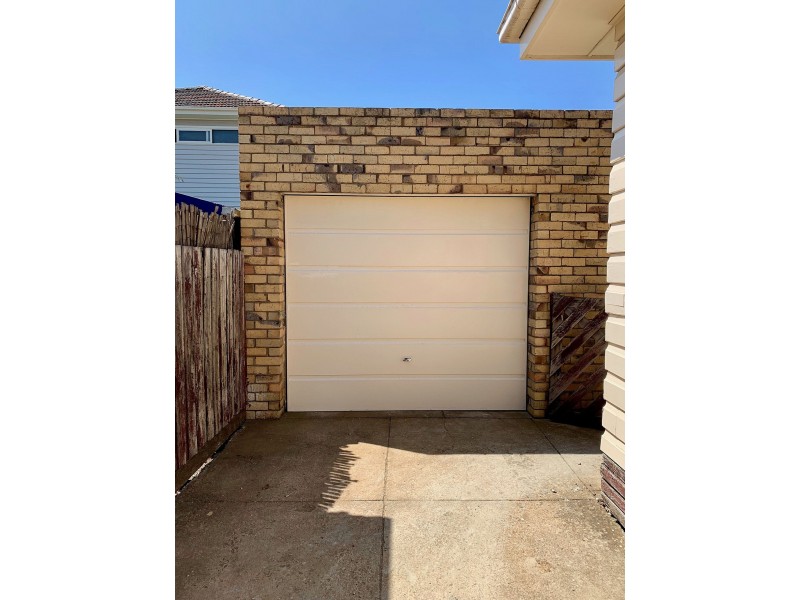 27 Oxford St, West Footscray VIC 3012