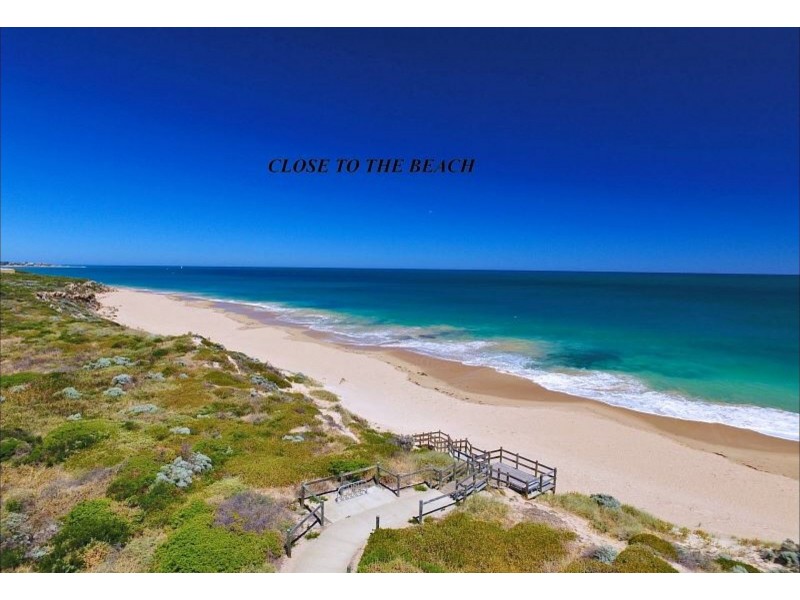 284 Peelwood Pde, Halls Head WA 6210