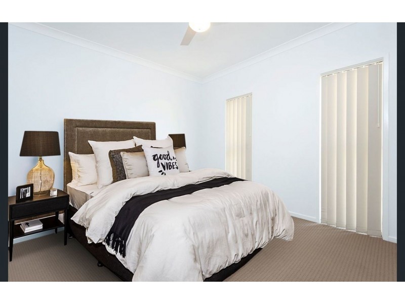 34 Nullarbor Cct, Forest Lake QLD 4078