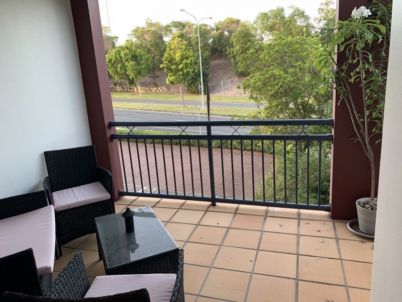 13/23 Peppertree Cct, Robina QLD 4226