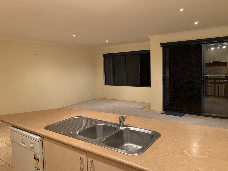 13/23 Peppertree Cct, Robina QLD 4226