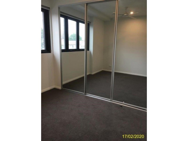 11 Centenary Rd, Merrylands NSW 2160