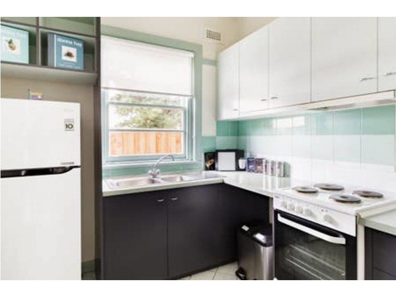 17/18-20 The Esplanade, St Kilda VIC 3182