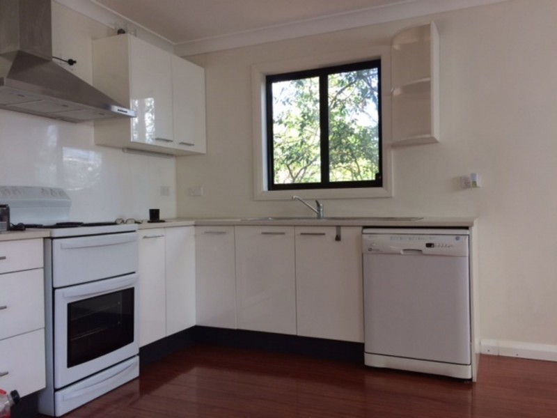 1/4 Oratava Ave, West Pennant Hills NSW 2125