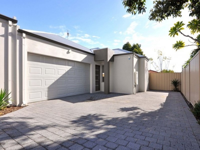 10C Lilacdale Rd, Innaloo WA 6018