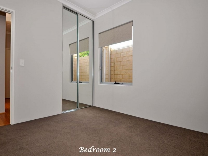 10C Lilacdale Rd, Innaloo WA 6018