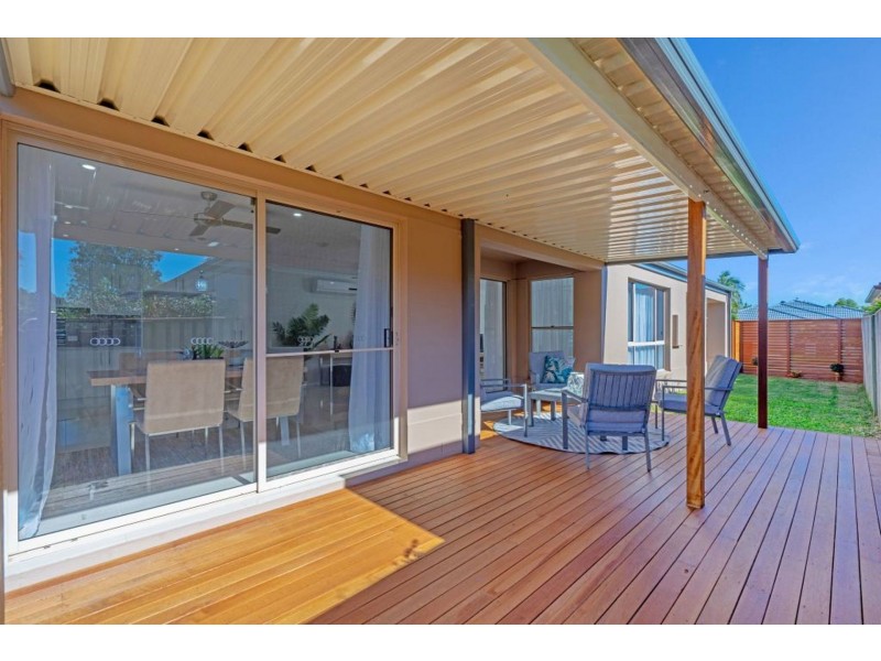 18 Concord Cct, Robina QLD 4226