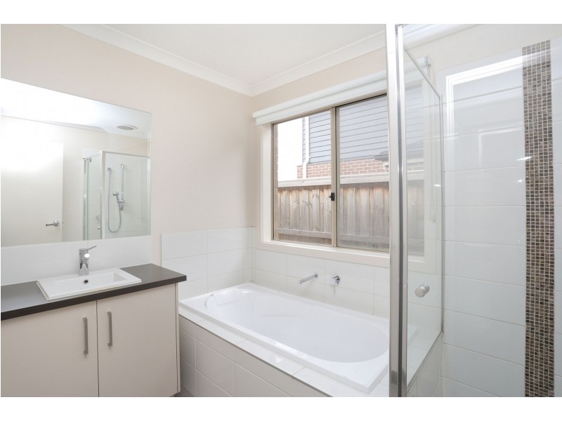 5 Apele Pl, Mernda VIC 3754