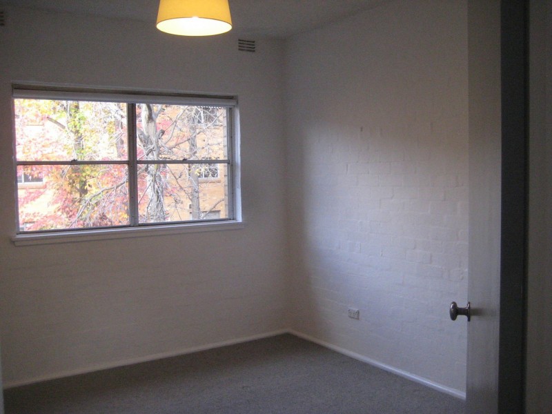 D14/81 O’Shanasssy St, North Melbourne VIC 3051