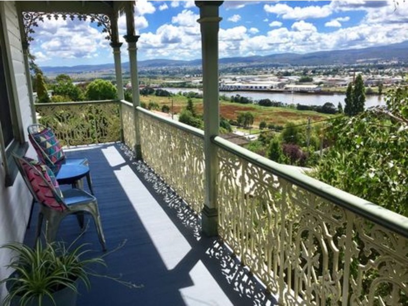 6 Gorge Rd, Trevallyn TAS 7250