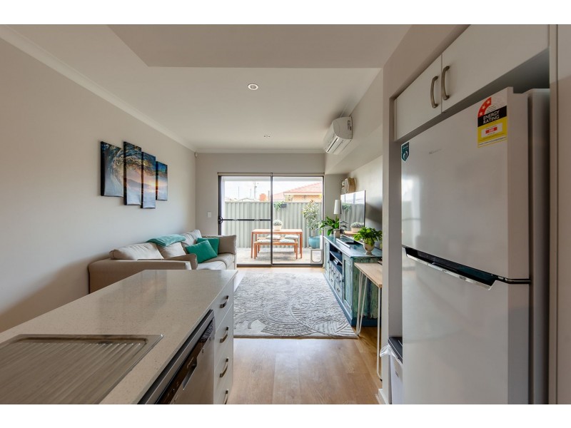 4/6 Brindley St, Belmont WA 6104