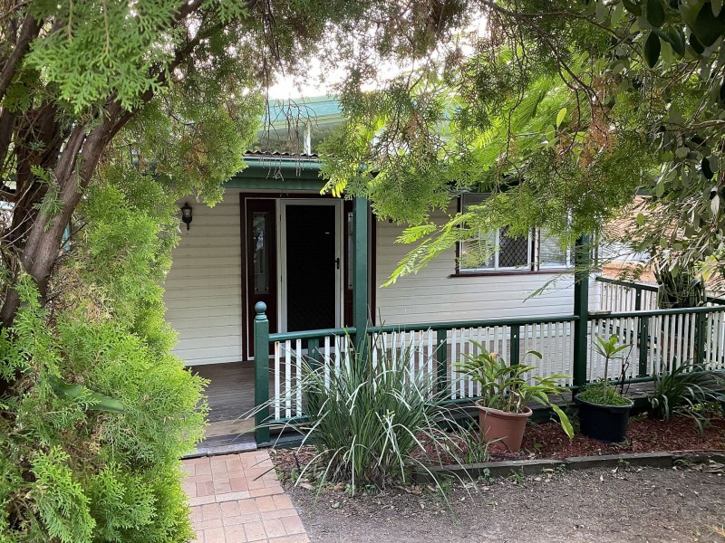 9 Sibyl St, Southport QLD 4215