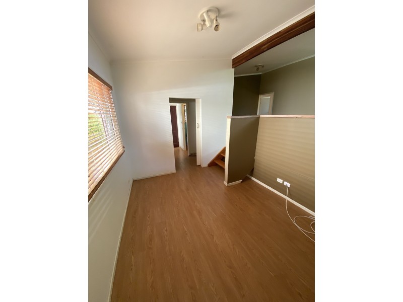 9 Sibyl St, Southport QLD 4215