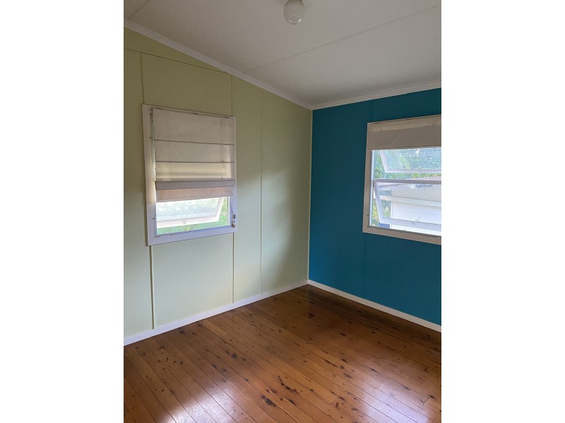 9 Sibyl St, Southport QLD 4215