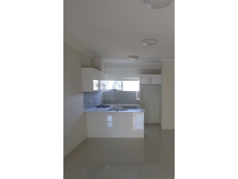 3/4 Barangaroo Rd, Toongabbie NSW 2146