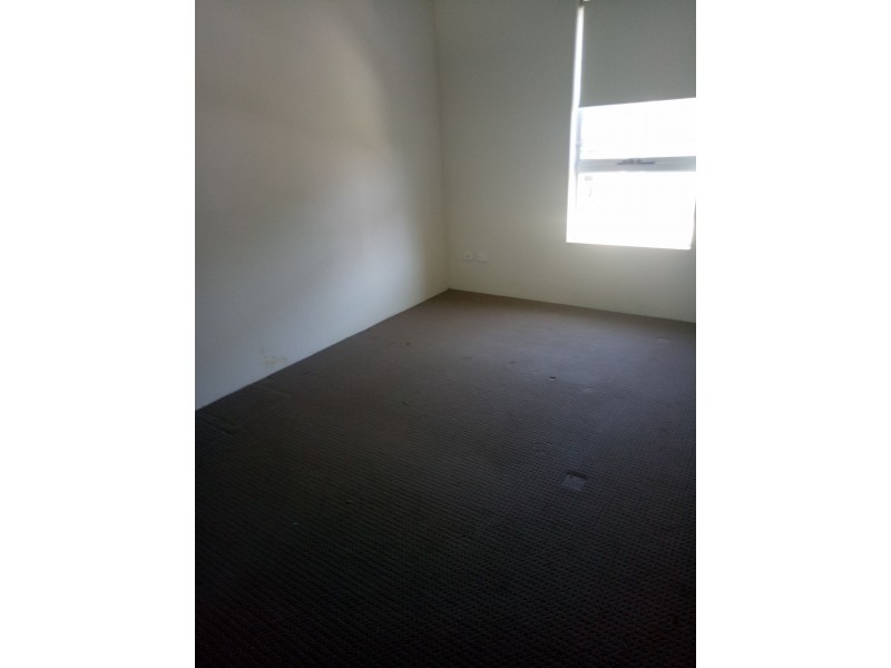 3/4 Barangaroo Rd, Toongabbie NSW 2146