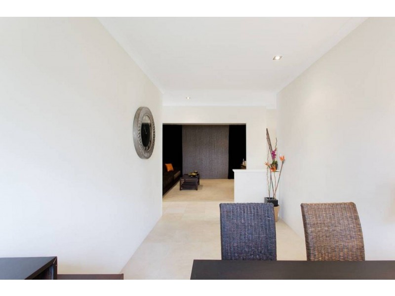 6 Isla Pl, Piara Waters WA 6112