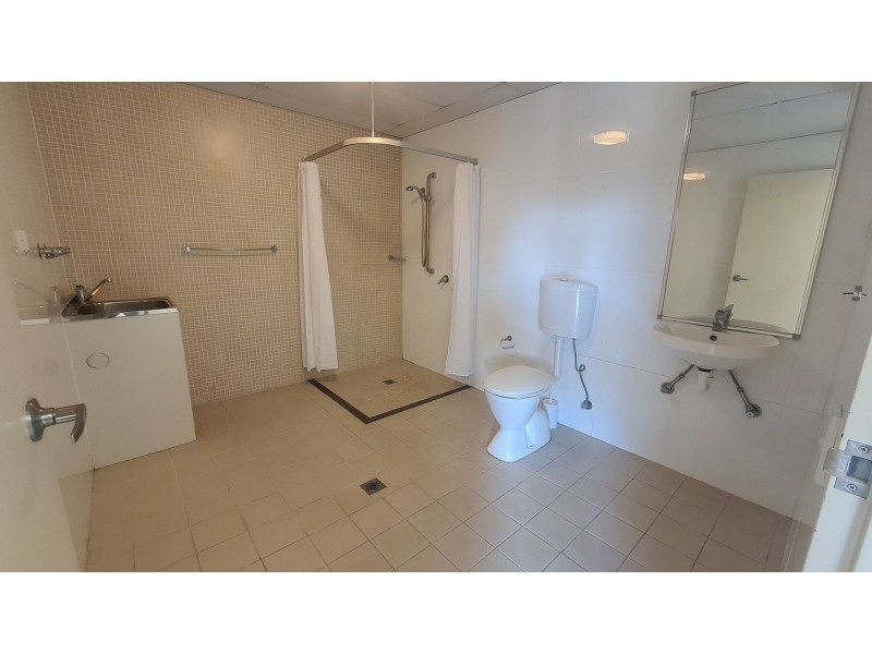 480-484 Woodville Rd, Guildford NSW 2161