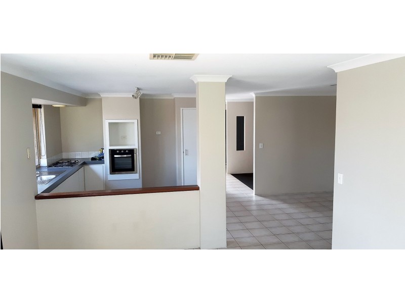 2 Minto Ct, Success WA 6164