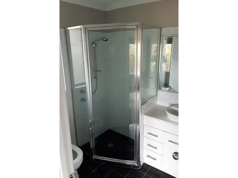 2 Minto Ct, Success WA 6164