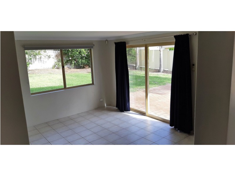 2 Minto Ct, Success WA 6164