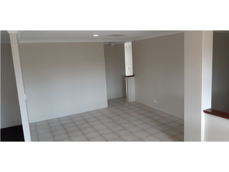 2 Minto Ct, Success WA 6164