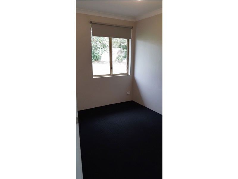 2 Minto Ct, Success WA 6164