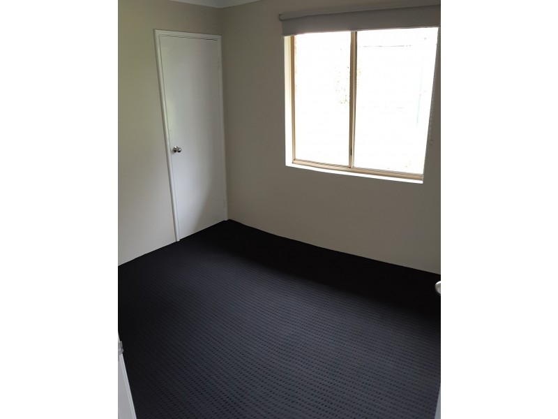 2 Minto Ct, Success WA 6164