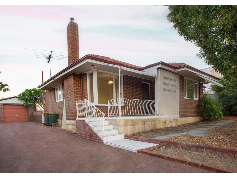 35 Taunton, Karrinyup WA 6018