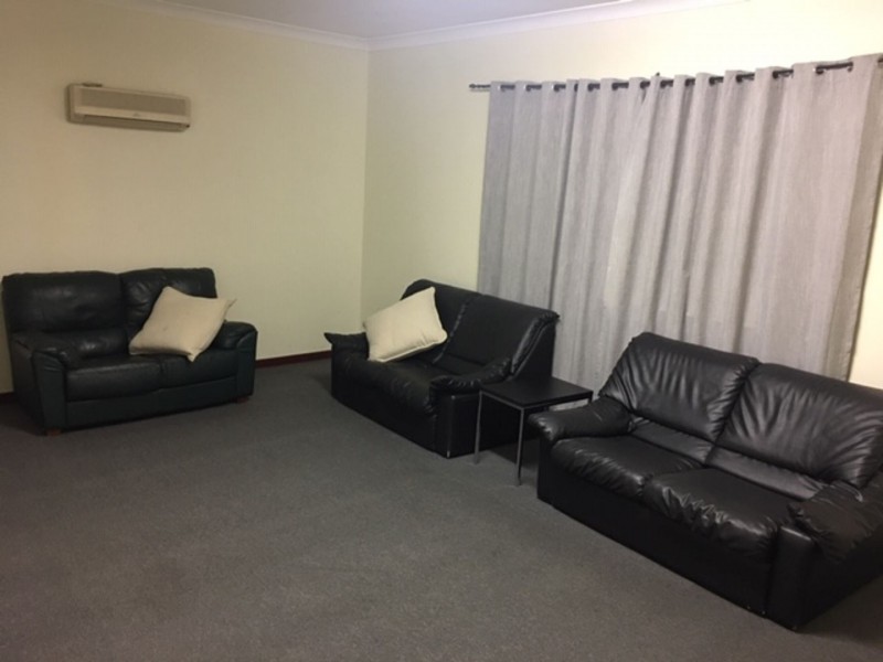 35 Taunton, Karrinyup WA 6018