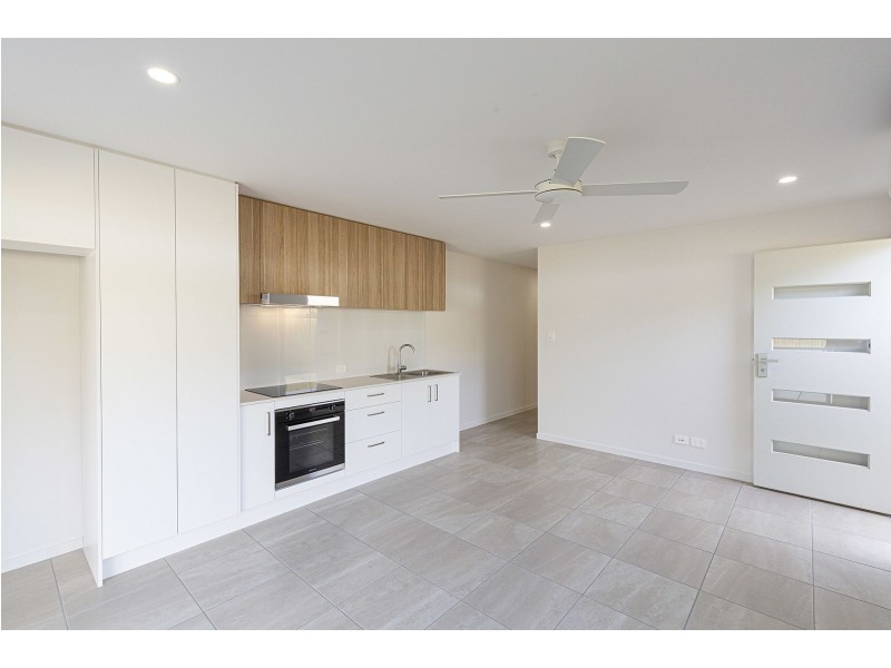 2/11 Mandarin Way, Palmwoods QLD 4555