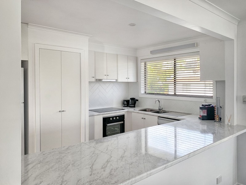 89 Lipscombe Ave, Sandy Bay TAS 7005