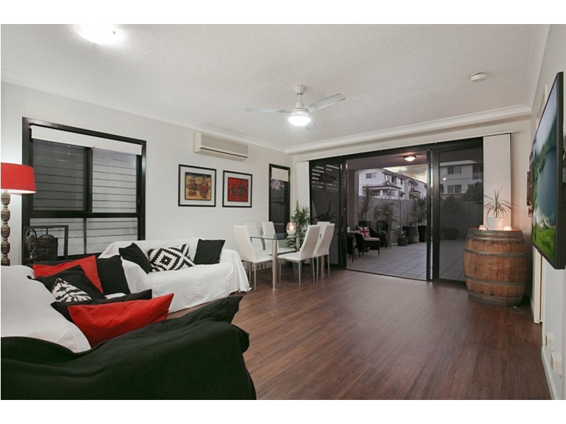 1/60 Sherwood Rd, Toowong QLD 4066