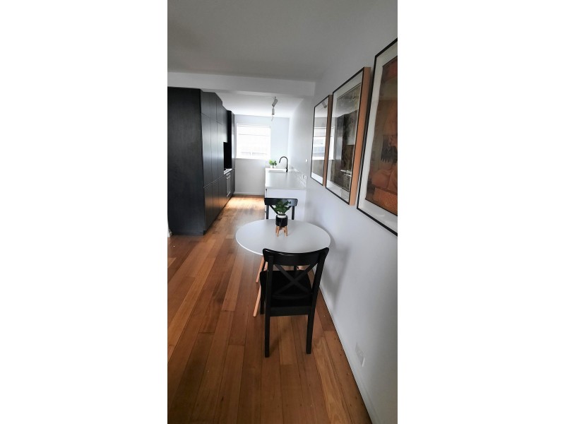 2/72-74 Carlisle St, St Kilda VIC 3182