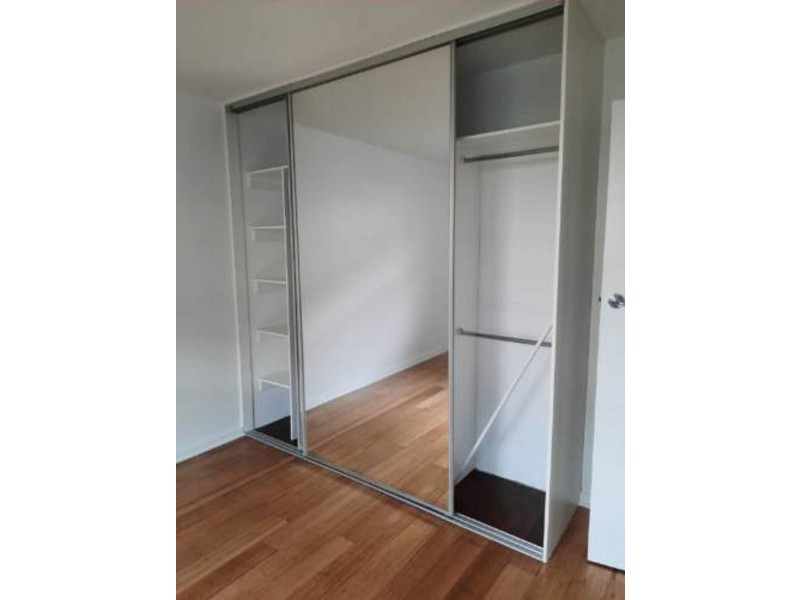 2/72-74 Carlisle St, St Kilda VIC 3182