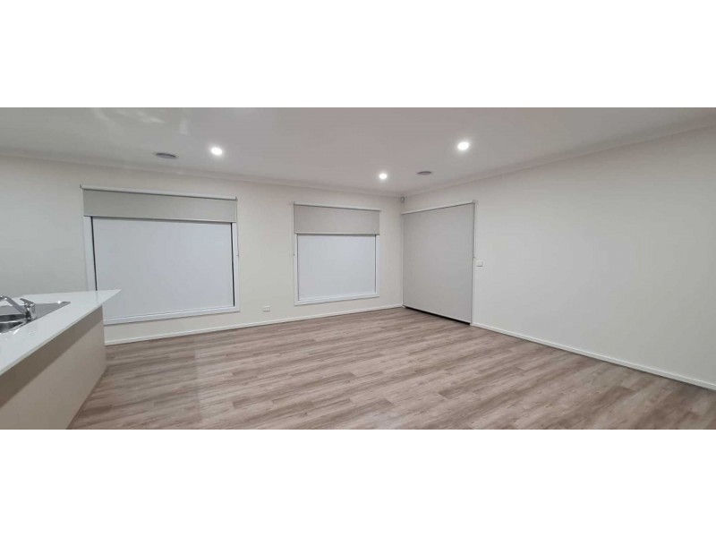 19 Horning St, Doreen VIC 3754