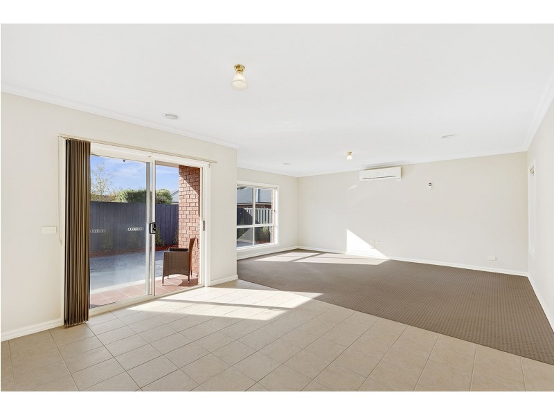 16 Sutton St, Riddells Creek VIC 3431