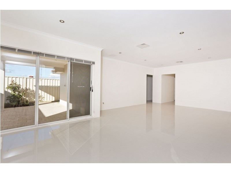 Unit C,/39B Mayor Rd, Coogee WA 6166
