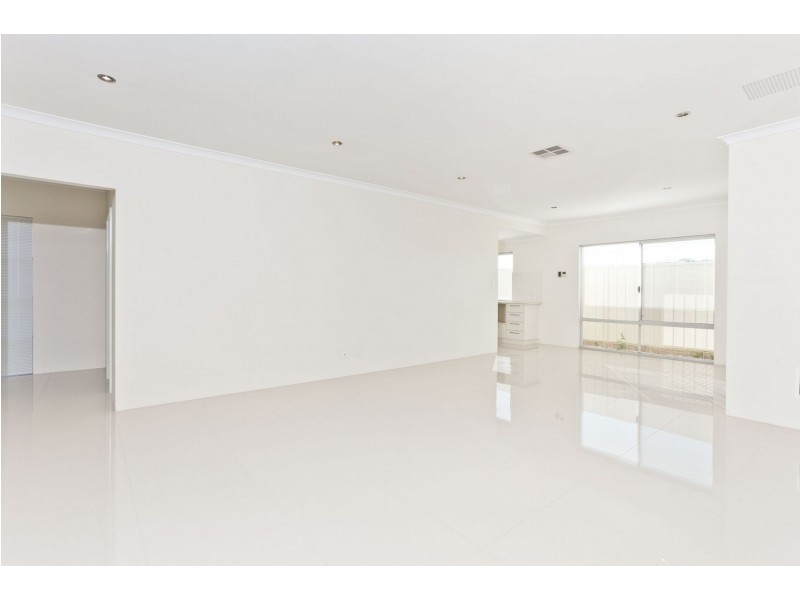Unit C,/39B Mayor Rd, Coogee WA 6166