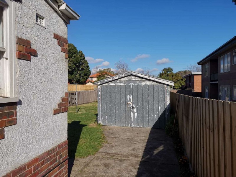 30 Holloway St, Ormond VIC 3204