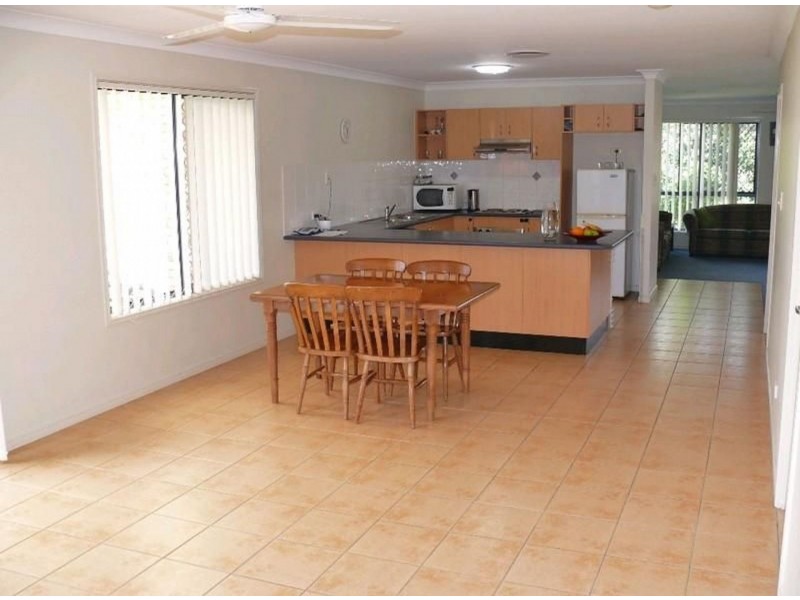 7 Carolyn St, Upper Coomera QLD 4209