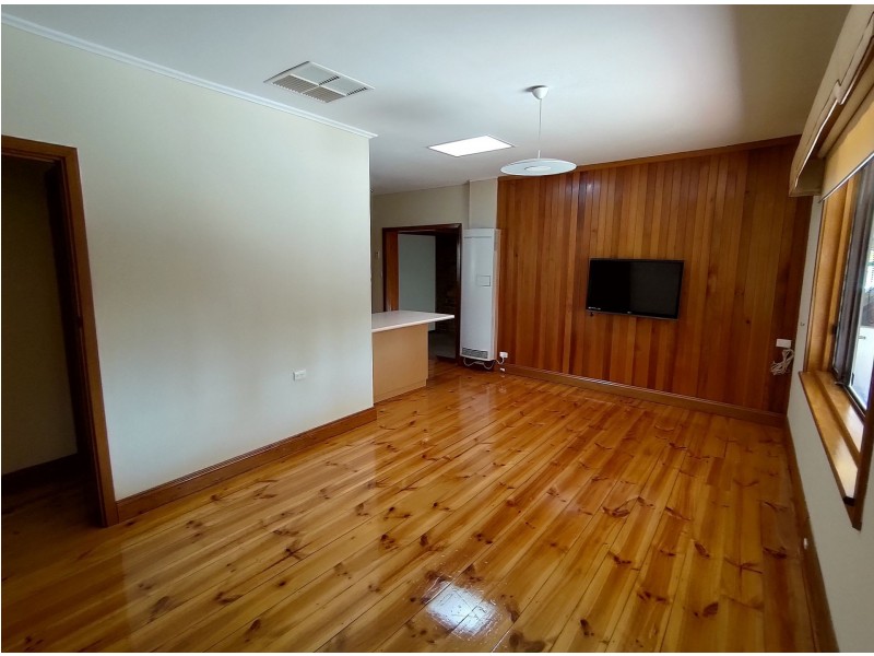 19 Leslie Ave, Blair Athol SA 5084