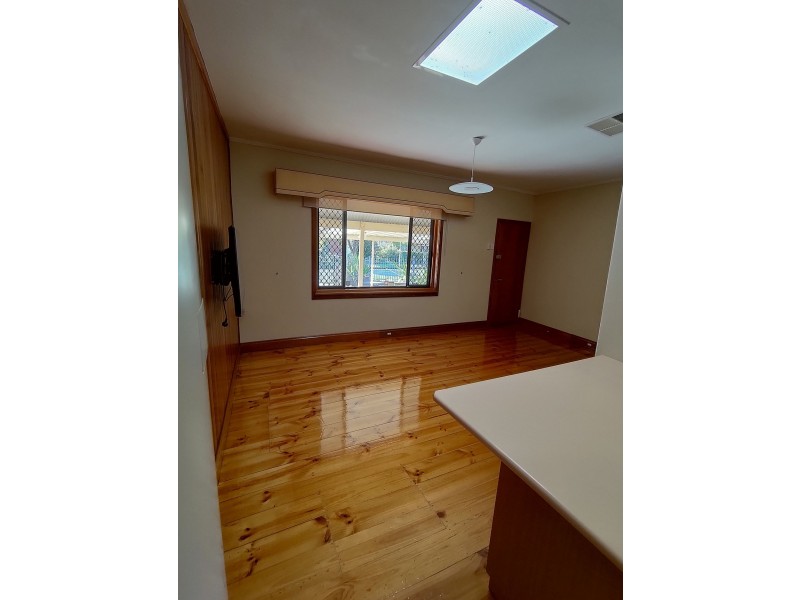 19 Leslie Ave, Blair Athol SA 5084