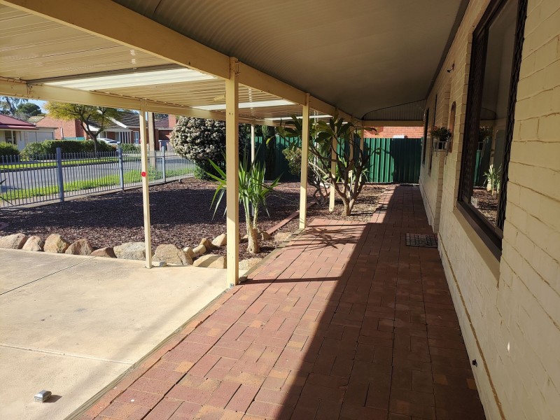 19 Leslie Ave, Blair Athol SA 5084