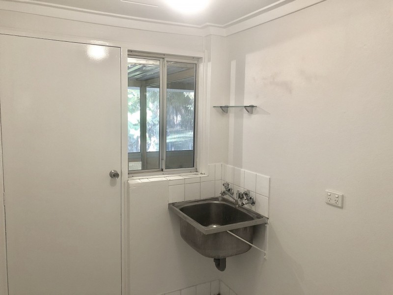 36 Thompson Dr, Wanneroo WA 6065