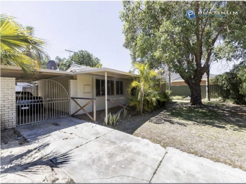 36 Thompson Dr, Wanneroo WA 6065