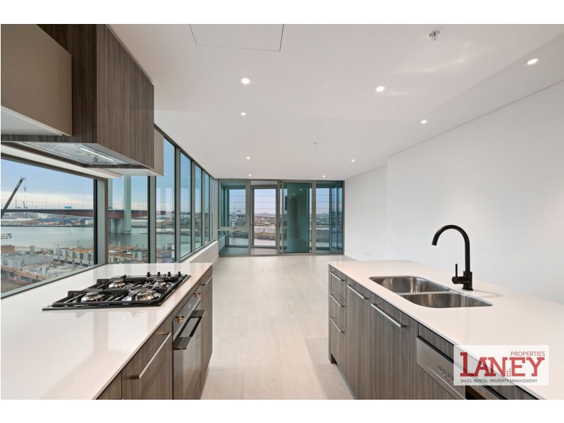 801/81 South Wharf Dr, Docklands VIC 3008