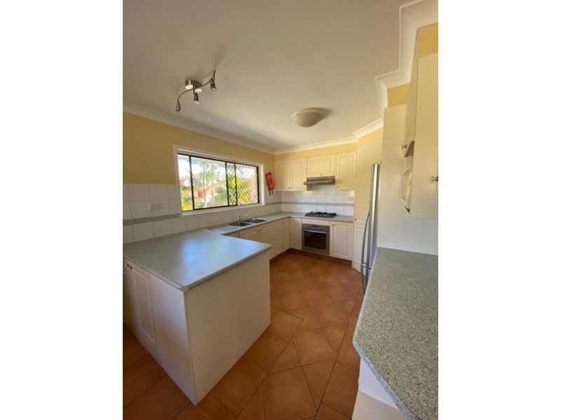 7 Glenside St, Wavell Heights QLD 4012
